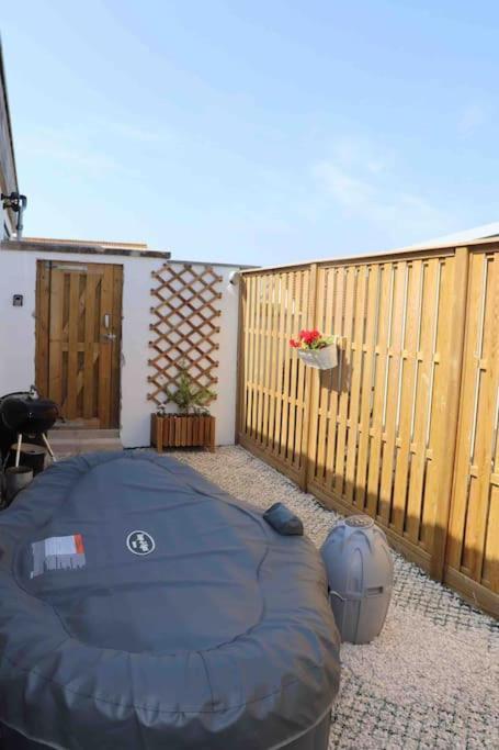 St Agnes Perfect Location, Hot Tub, Sea Views, Gym公寓 外观 照片
